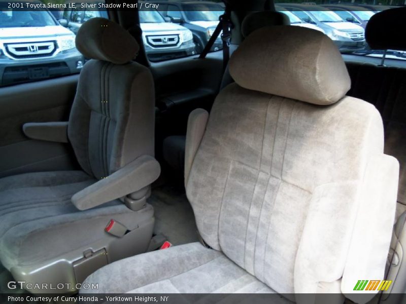 Silver Shadow Pearl / Gray 2001 Toyota Sienna LE