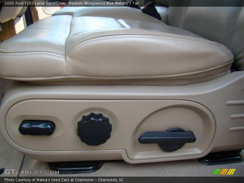 Medium Wedgewood Blue Metallic / Tan 2005 Ford F150 Lariat SuperCrew