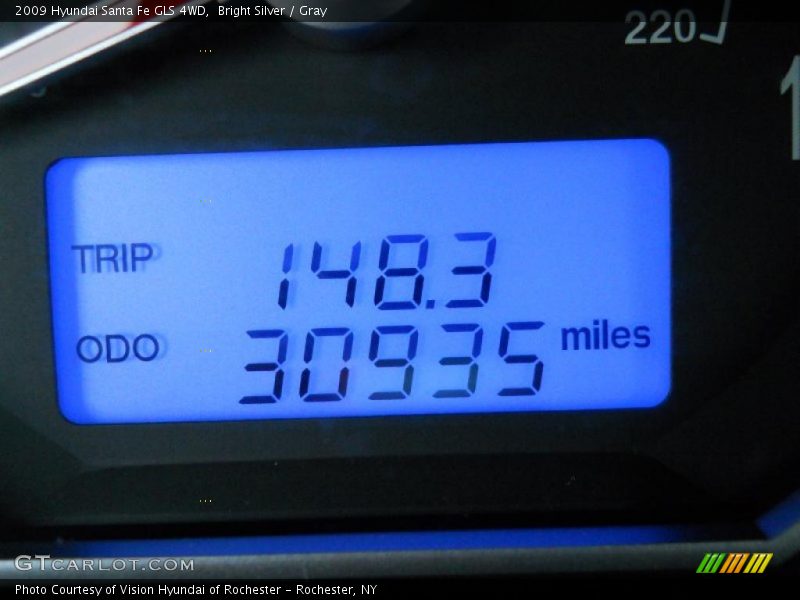 Bright Silver / Gray 2009 Hyundai Santa Fe GLS 4WD