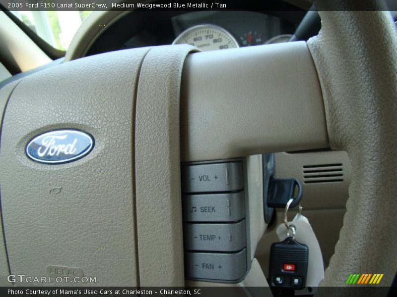 Medium Wedgewood Blue Metallic / Tan 2005 Ford F150 Lariat SuperCrew