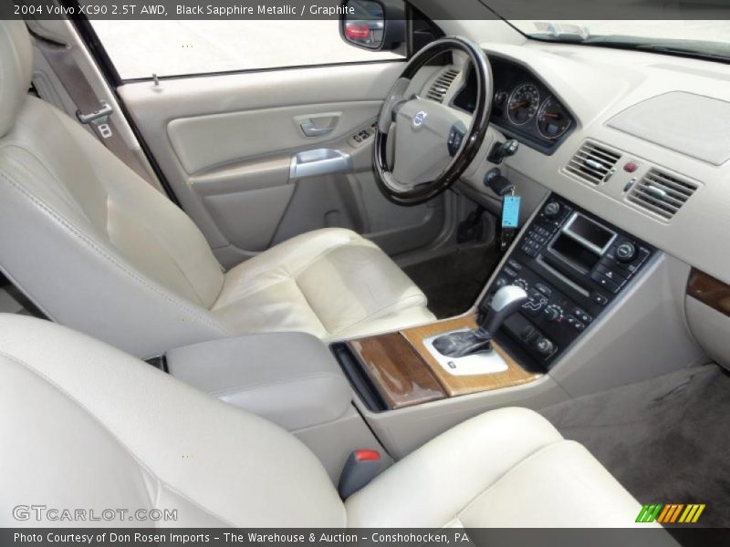 Black Sapphire Metallic / Graphite 2004 Volvo XC90 2.5T AWD