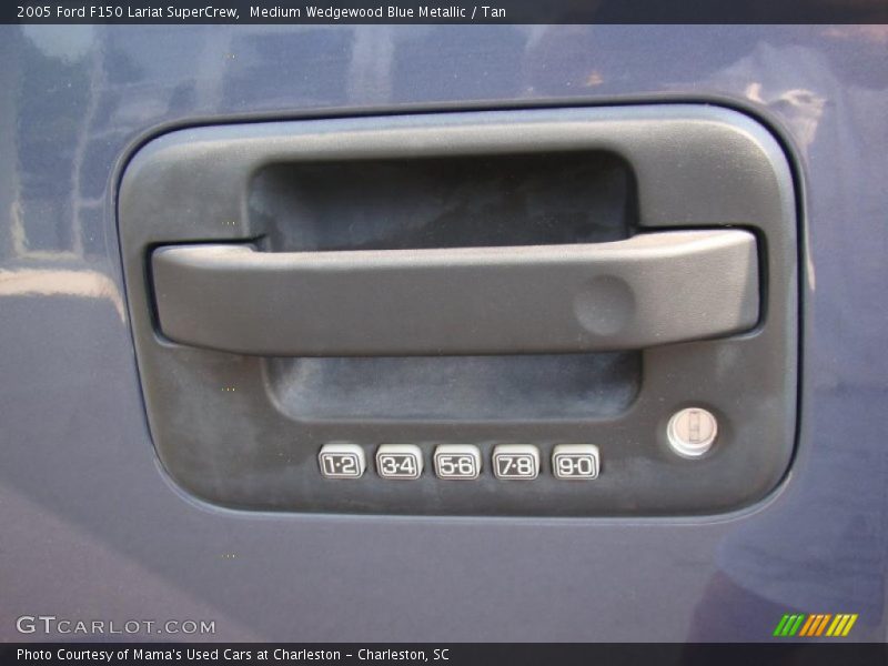 Medium Wedgewood Blue Metallic / Tan 2005 Ford F150 Lariat SuperCrew