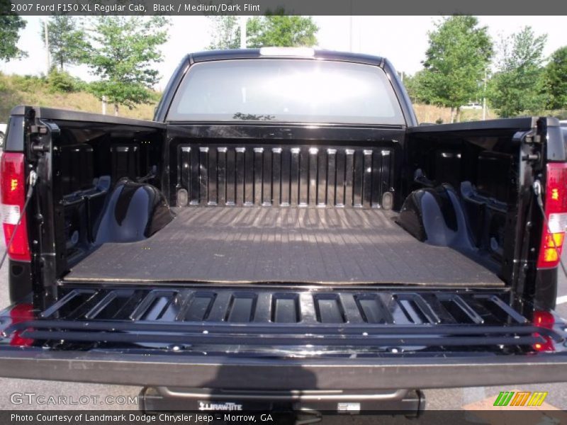 Black / Medium/Dark Flint 2007 Ford F150 XL Regular Cab