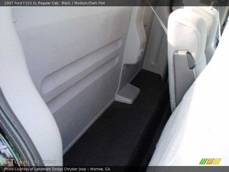 Black / Medium/Dark Flint 2007 Ford F150 XL Regular Cab
