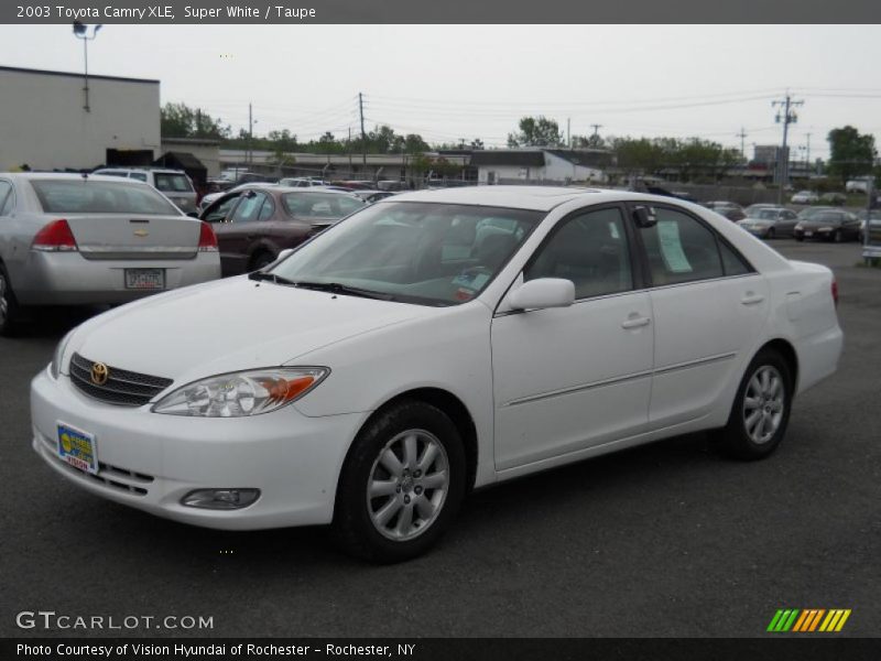 Super White / Taupe 2003 Toyota Camry XLE