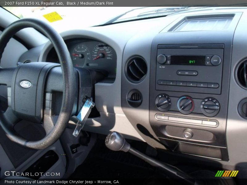 Black / Medium/Dark Flint 2007 Ford F150 XL Regular Cab