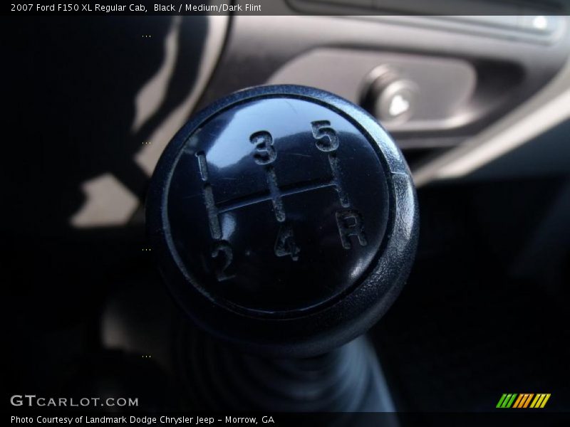 Black / Medium/Dark Flint 2007 Ford F150 XL Regular Cab