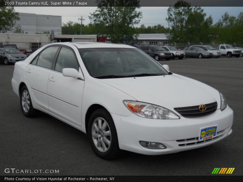 Super White / Taupe 2003 Toyota Camry XLE