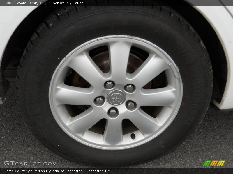 Super White / Taupe 2003 Toyota Camry XLE