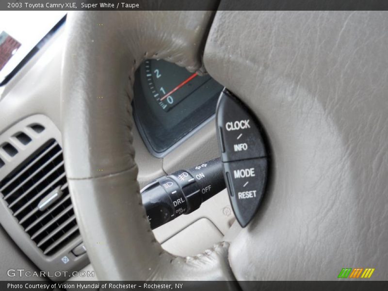 Super White / Taupe 2003 Toyota Camry XLE