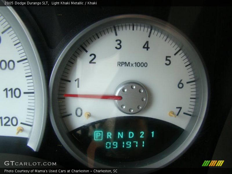 Light Khaki Metallic / Khaki 2005 Dodge Durango SLT