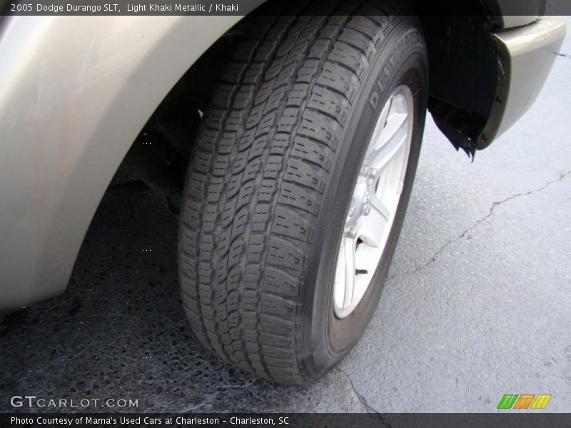 Light Khaki Metallic / Khaki 2005 Dodge Durango SLT