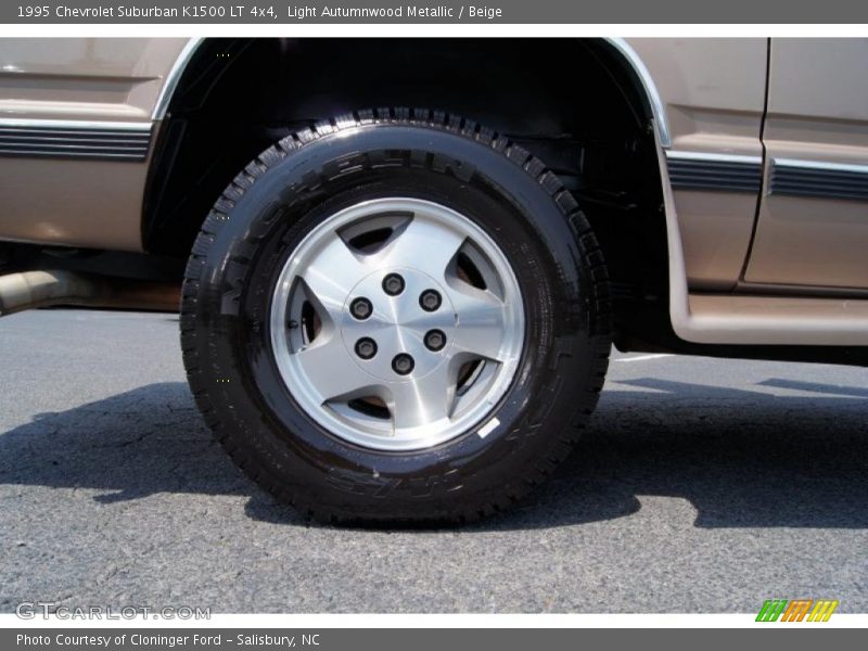  1995 Suburban K1500 LT 4x4 Wheel