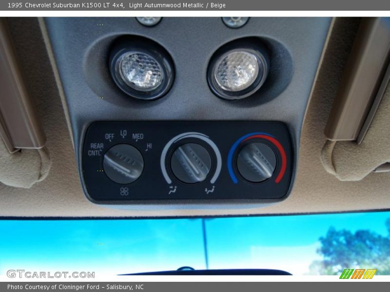 Controls of 1995 Suburban K1500 LT 4x4