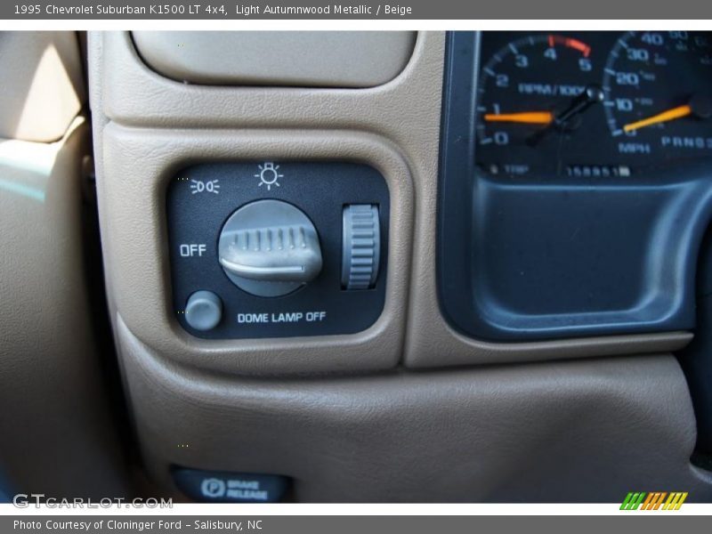 Controls of 1995 Suburban K1500 LT 4x4