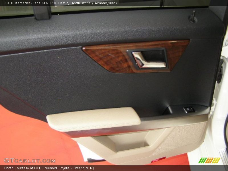 Arctic White / Almond/Black 2010 Mercedes-Benz GLK 350 4Matic