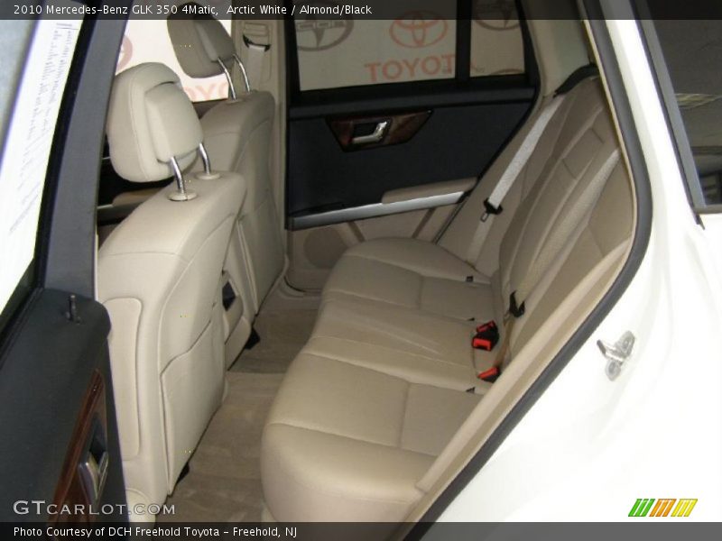 Arctic White / Almond/Black 2010 Mercedes-Benz GLK 350 4Matic