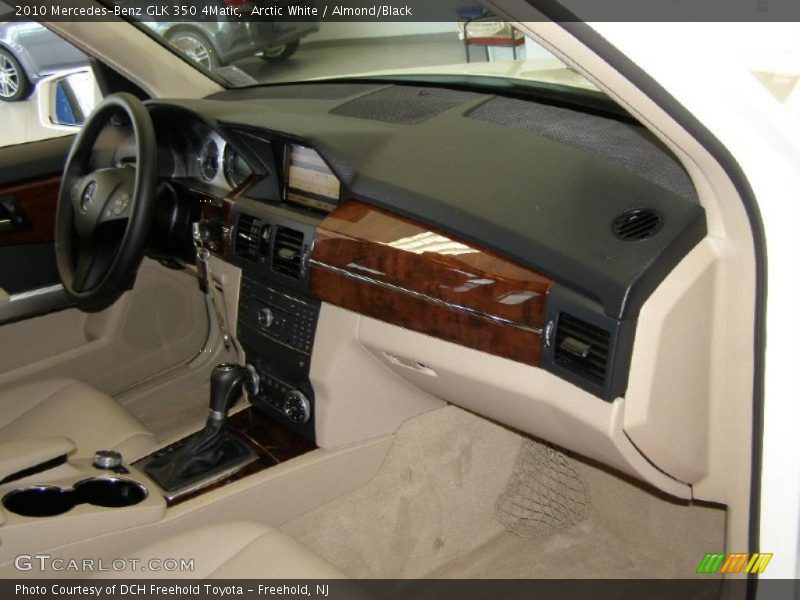 Arctic White / Almond/Black 2010 Mercedes-Benz GLK 350 4Matic