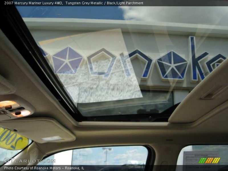 Tungsten Grey Metallic / Black/Light Parchment 2007 Mercury Mariner Luxury 4WD