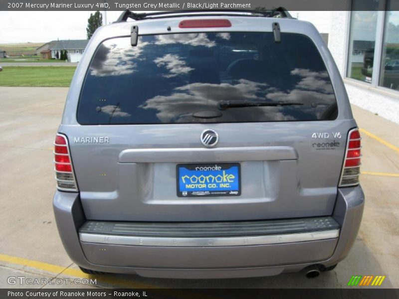 Tungsten Grey Metallic / Black/Light Parchment 2007 Mercury Mariner Luxury 4WD