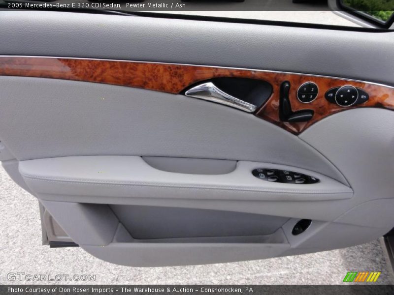 Door Panel of 2005 E 320 CDI Sedan