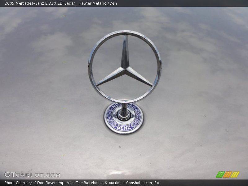  2005 E 320 CDI Sedan Logo