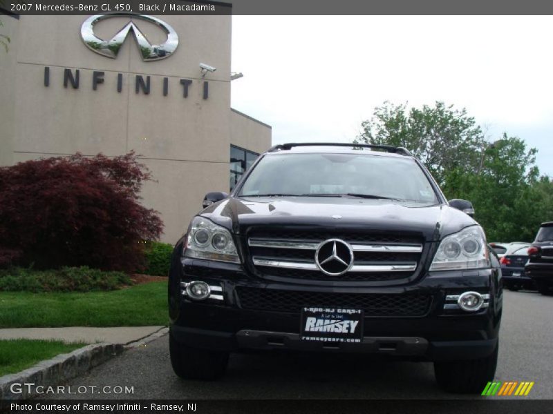 Black / Macadamia 2007 Mercedes-Benz GL 450