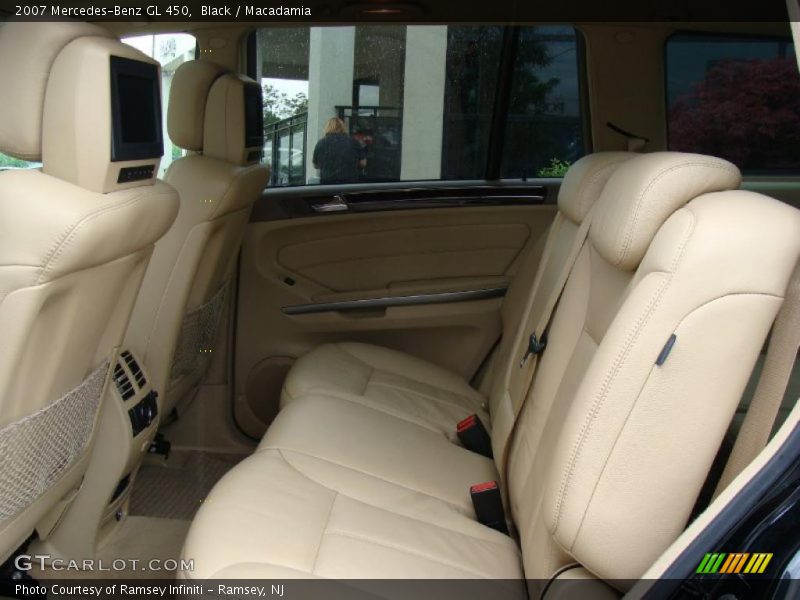 Black / Macadamia 2007 Mercedes-Benz GL 450