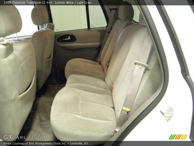 Summit White / Light Gray 2005 Chevrolet TrailBlazer LS 4x4
