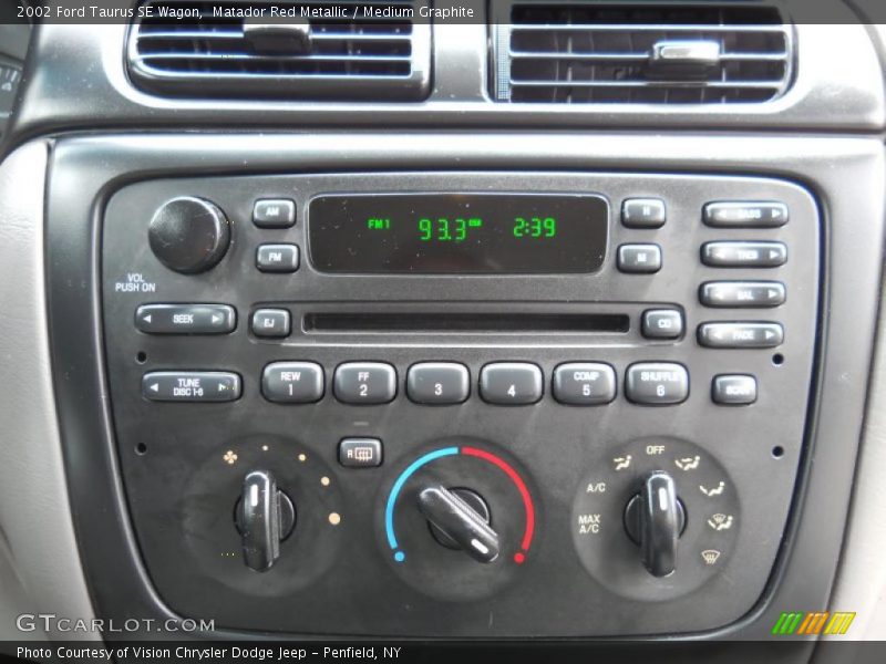 Controls of 2002 Taurus SE Wagon
