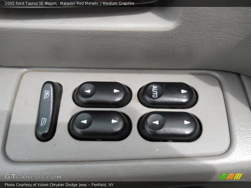 Controls of 2002 Taurus SE Wagon