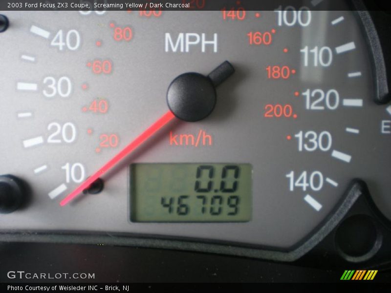 Screaming Yellow / Dark Charcoal 2003 Ford Focus ZX3 Coupe