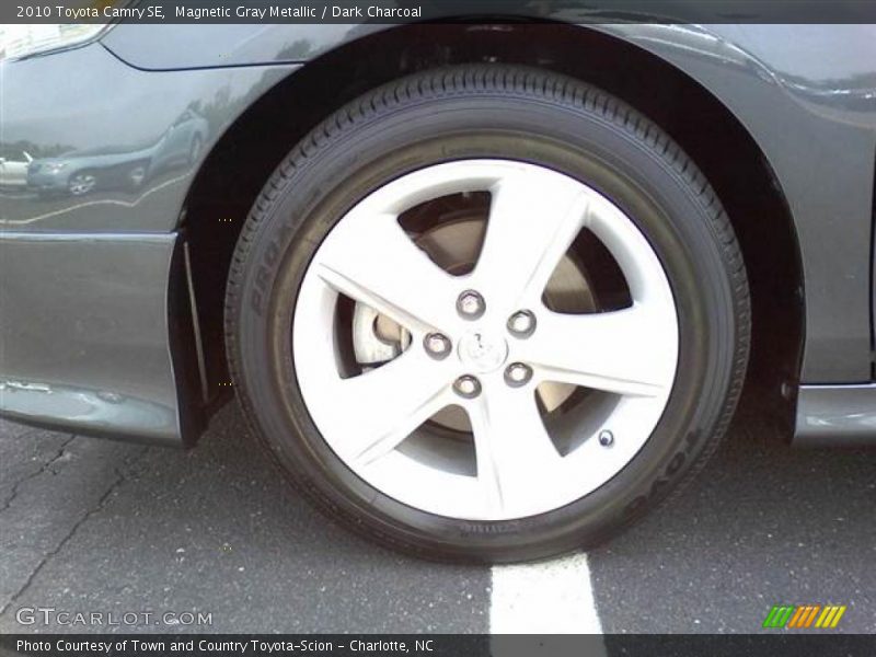 Magnetic Gray Metallic / Dark Charcoal 2010 Toyota Camry SE