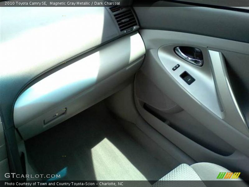 Magnetic Gray Metallic / Dark Charcoal 2010 Toyota Camry SE