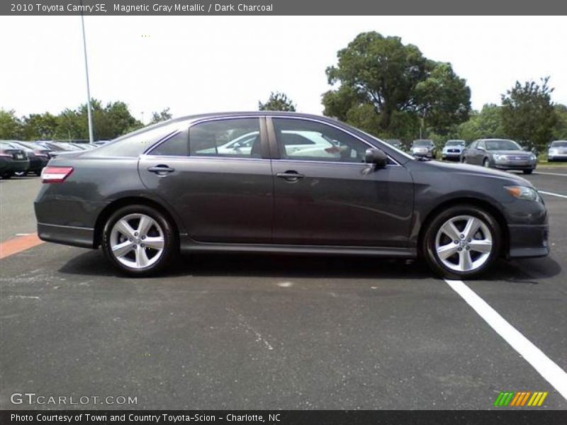 Magnetic Gray Metallic / Dark Charcoal 2010 Toyota Camry SE