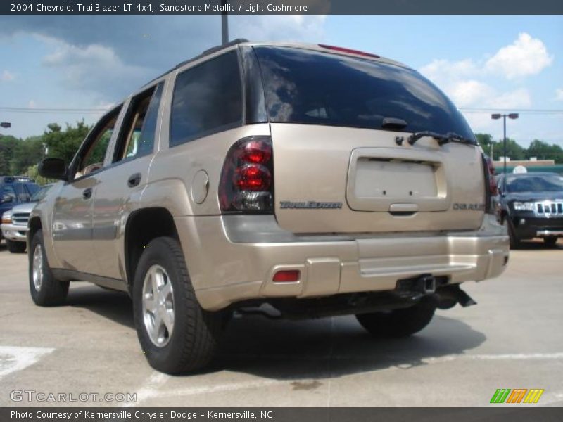 Sandstone Metallic / Light Cashmere 2004 Chevrolet TrailBlazer LT 4x4