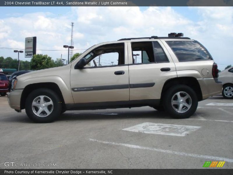 Sandstone Metallic / Light Cashmere 2004 Chevrolet TrailBlazer LT 4x4
