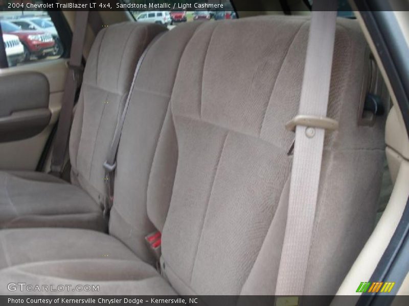 Sandstone Metallic / Light Cashmere 2004 Chevrolet TrailBlazer LT 4x4