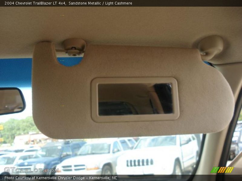 Sandstone Metallic / Light Cashmere 2004 Chevrolet TrailBlazer LT 4x4
