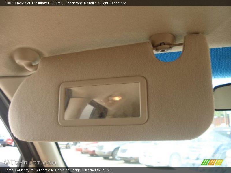 Sandstone Metallic / Light Cashmere 2004 Chevrolet TrailBlazer LT 4x4