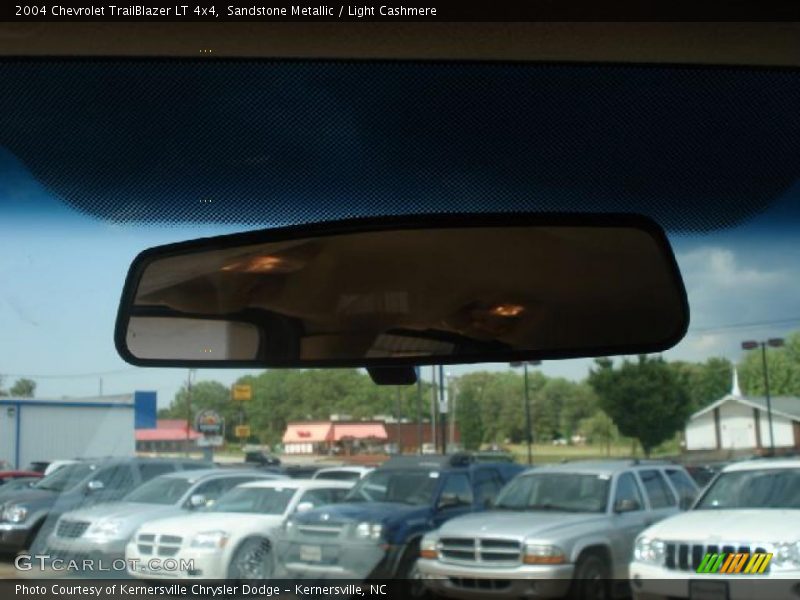 Sandstone Metallic / Light Cashmere 2004 Chevrolet TrailBlazer LT 4x4