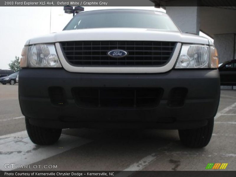 Oxford White / Graphite Grey 2003 Ford Explorer XLS 4x4