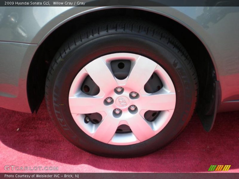 Willow Gray / Gray 2009 Hyundai Sonata GLS