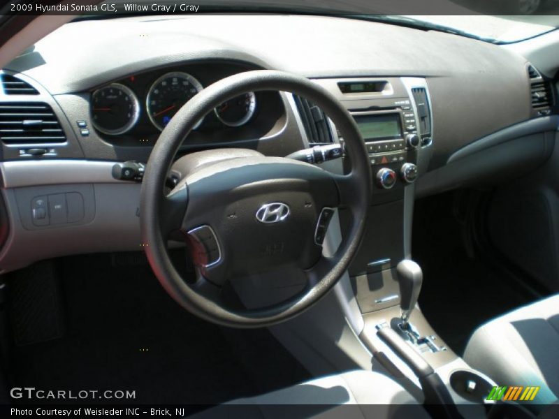 Willow Gray / Gray 2009 Hyundai Sonata GLS
