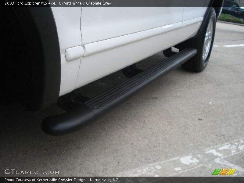 Oxford White / Graphite Grey 2003 Ford Explorer XLS 4x4