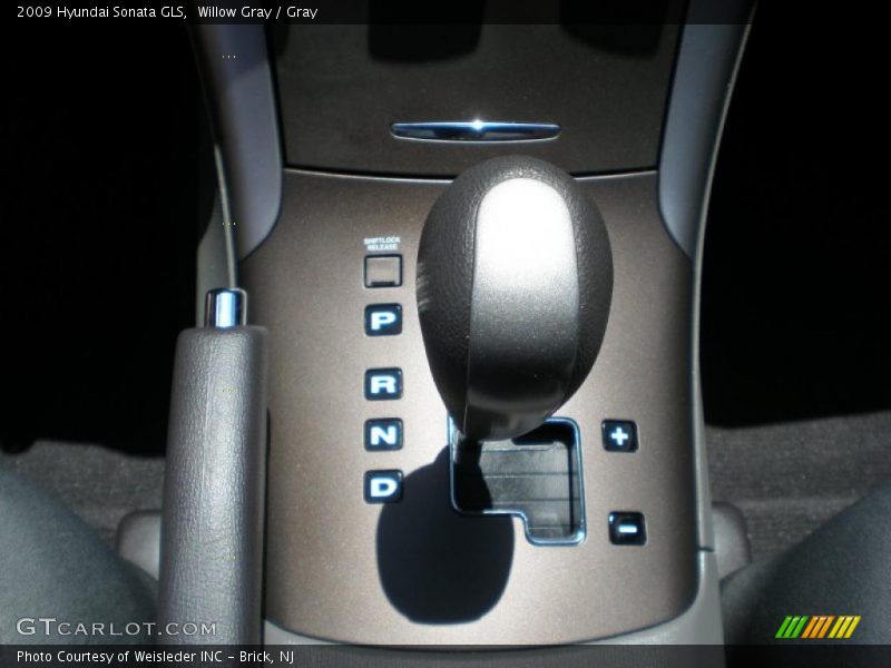 Willow Gray / Gray 2009 Hyundai Sonata GLS