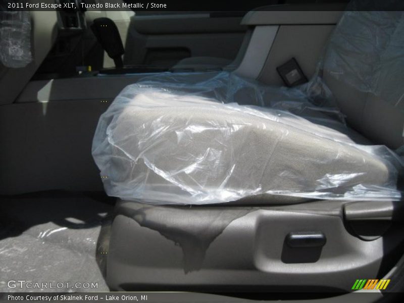 Tuxedo Black Metallic / Stone 2011 Ford Escape XLT