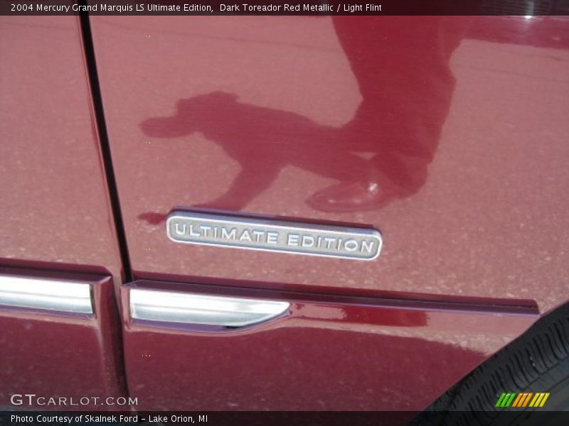  2004 Grand Marquis LS Ultimate Edition Logo