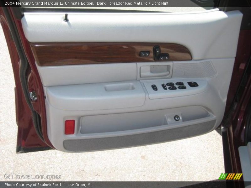 Door Panel of 2004 Grand Marquis LS Ultimate Edition