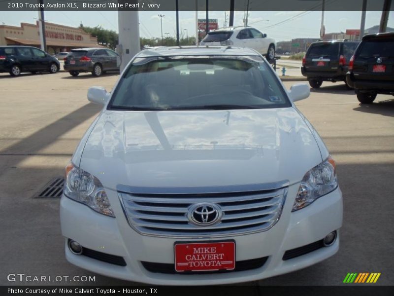 Blizzard White Pearl / Ivory 2010 Toyota Avalon XLS
